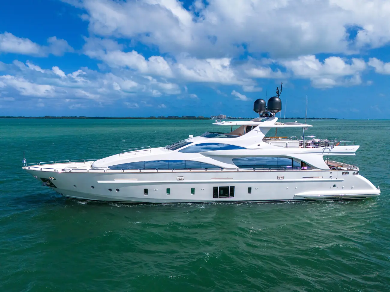 Azimut Grande 105