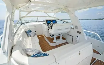 Thumbnail von Intrepid 430 Sport Yacht Lil' Sumpin II