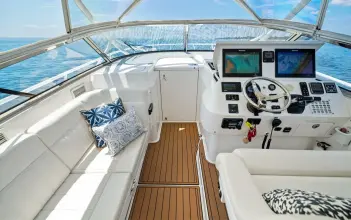 Thumbnail von Intrepid 430 Sport Yacht Lil' Sumpin II