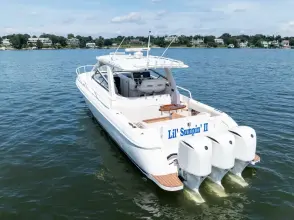 Thumbnail von Intrepid 430 Sport Yacht Lil' Sumpin II