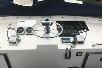 Thumbnail von Bertram 46 Flybridge Motor Yacht