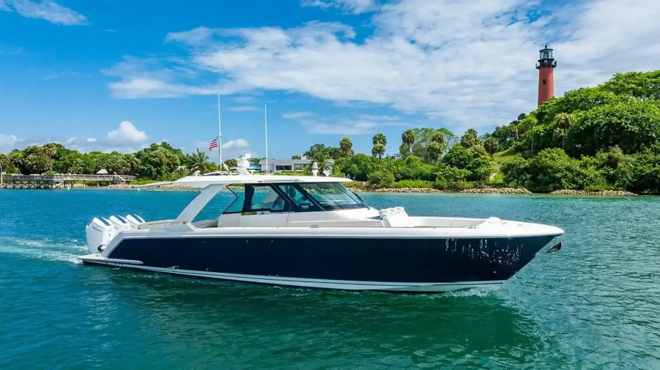 Tiara Yachts 48LS