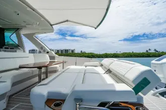 Thumbnail von Tiara Yachts 48LS