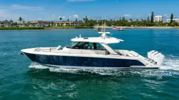 Thumbnail von Tiara Yachts 48LS