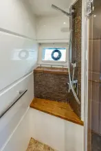 Thumbnail von Sea Ray L650 Fly Myśli, że to jego