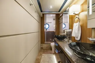 Thumbnail von Sea Ray L650 Fly Myśli, że to jego