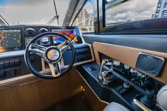 Thumbnail von Sea Ray L650 Fly Myśli, że to jego