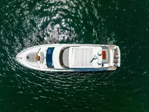 Thumbnail von Sea Ray L650 Fly Myśli, że to jego