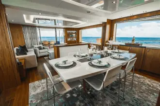 Thumbnail von Sunseeker 86 Yacht