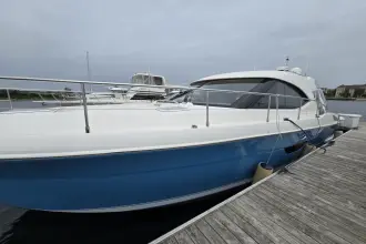 Thumbnail von Riviera 4400 Sport Yacht