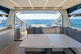 Thumbnail von Pershing 6X Ferretti Pershing Trade