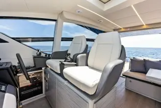 Thumbnail von Pershing 6X Ferretti Pershing Trade