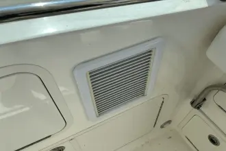 Thumbnail von Boston Whaler 345 Conquest