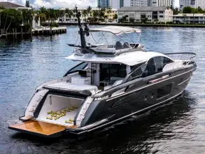 Thumbnail von Azimut S8