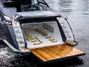 Thumbnail von Azimut S8