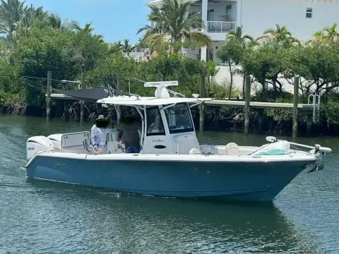 Sea Hunt Gamefish 30 CB