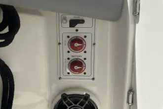 Thumbnail von Boston Whaler 280 Outrage