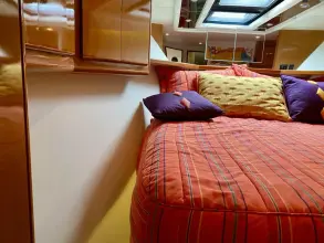 Thumbnail von Viking 60 Motor Yacht Triton