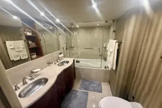 Thumbnail von Lazzara Yachts 68 Fly