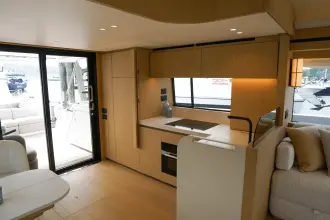 Thumbnail von Azimut 62