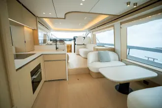 Thumbnail von Azimut 62