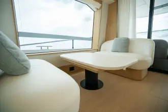 Thumbnail von Azimut 62