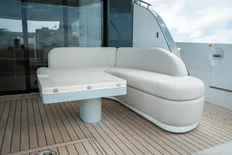 Thumbnail von Azimut 62