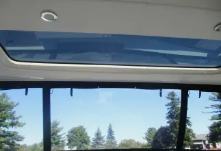 Thumbnail von Sea Ray SLX 400 buitenboord