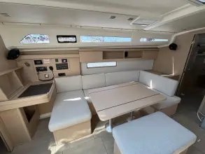 Thumbnail von Beneteau Oceanis 40.1