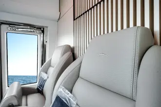 Thumbnail von Azimut 68