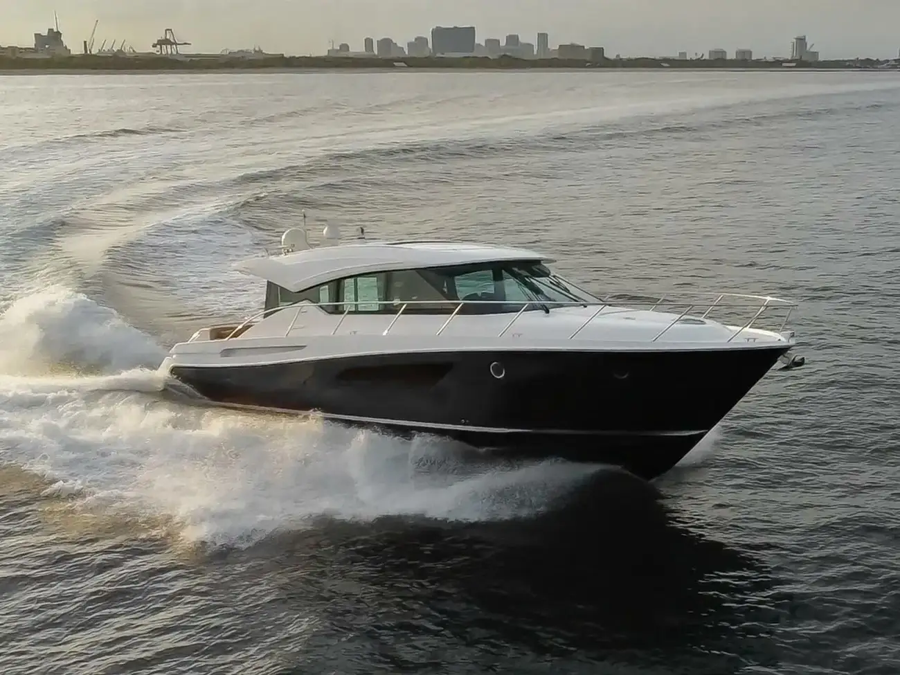 Tiara Yachts 53 Coupe Happy Daze IV