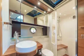 Thumbnail von Tiara Yachts 53 Coupe Happy Daze IV