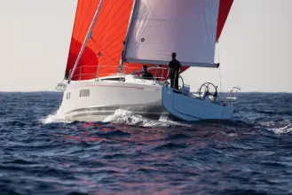 Thumbnail von Beneteau Oceanis 34.1