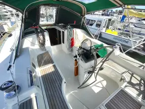 Thumbnail von Beneteau Oceanis Clipper 393 RAREBIRD