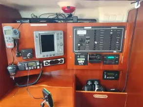 Thumbnail von Beneteau Oceanis Clipper 393 RAREBIRD