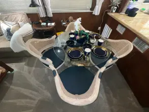 Thumbnail von Hatteras 65 Convertible