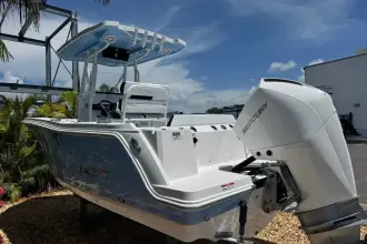 Thumbnail von Blackfin 222 CC