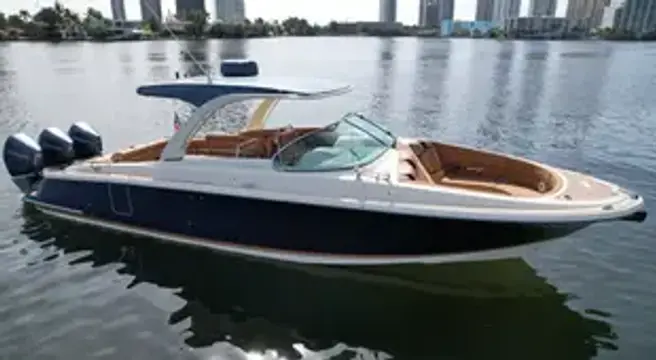 Chris Craft 35 Launch Gt