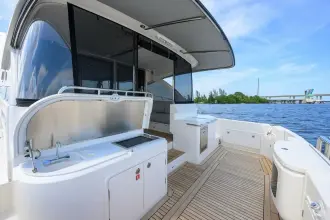 Thumbnail von Riviera Sports Motor Yacht 46