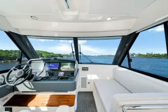 Thumbnail von Riviera 50 Sports Motor Yacht
