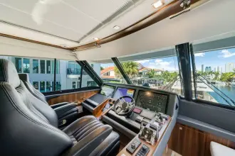 Thumbnail von Riviera 64 Sports Motor Yacht