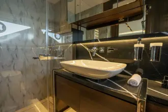 Thumbnail von Sunseeker 65 Sport Yacht