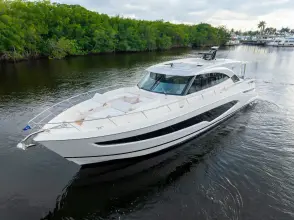 Thumbnail von Riviera 6800 Sport Yacht