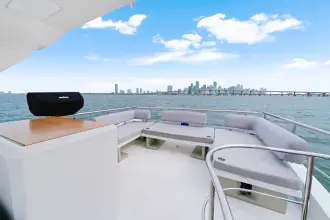 Thumbnail von Azimut 50