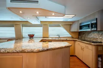 Thumbnail von Hatteras 65 Convertible