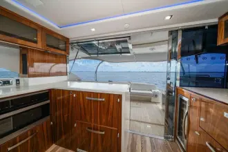 Thumbnail von Riviera 5400 Sport Yacht