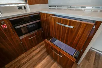 Thumbnail von Riviera 5400 Sport Yacht