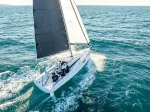 Thumbnail von Beneteau First 30