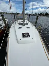 Thumbnail von Beneteau Oceanis 43 Vision 360