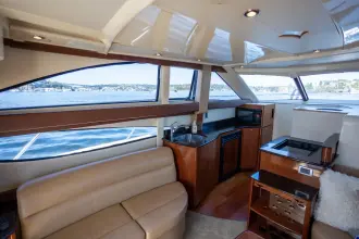 Thumbnail von Meridian 341 Sedan